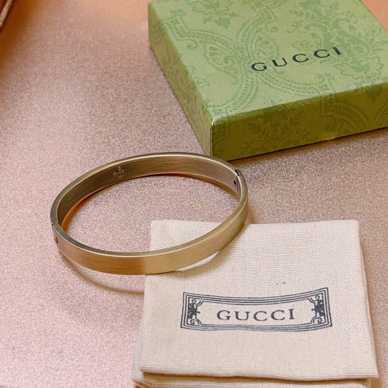 Gucci Bracelet 10yxx49